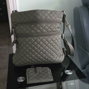 Vera Bradley Triple Zip Hipster Green Color Women's Crossbody Bag with Wallet